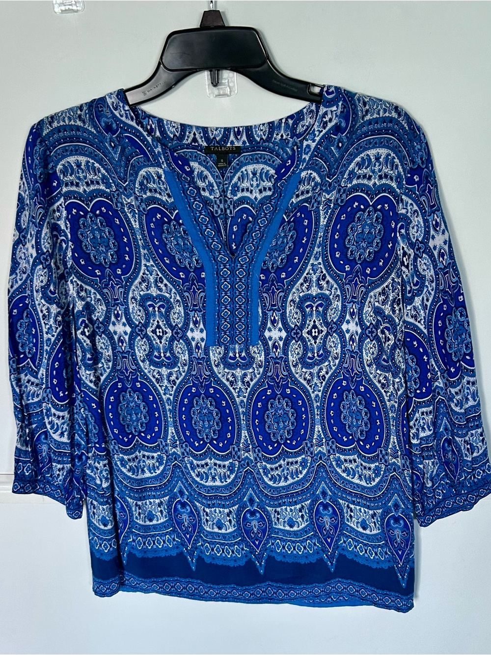 Talbots Blue Paisley Split-Neck Womens Top. Small